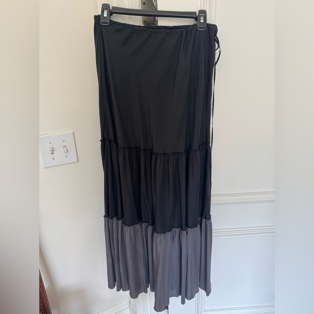 Beautiful People | Washable Silk Black and Gray Long Skirt